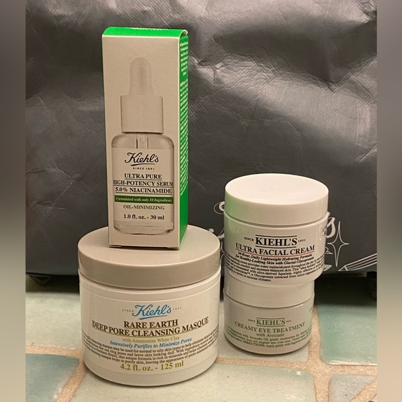 Kiehl’s set-facial crème eye treatment deep pore cleansing masque niacinamide